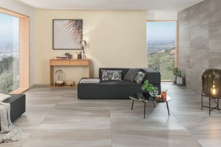 Minimalistische tegels woonkamer