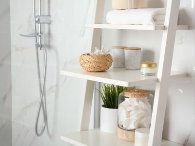 Te weinig opbergruimte maakt een badkamer rommelig