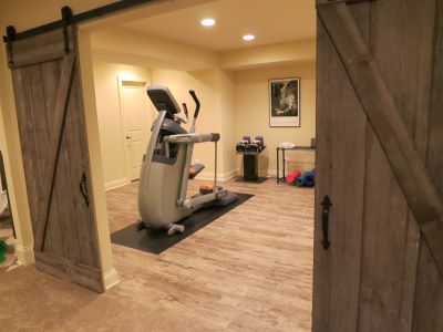 Tegels op onverwachte plaatsen thuis gym