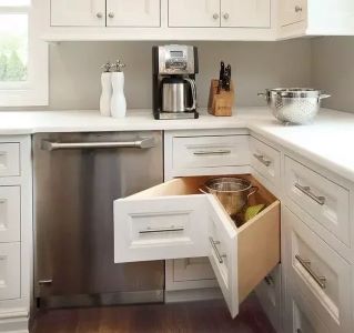 L-vormige keuken met praktische hoekkasten
