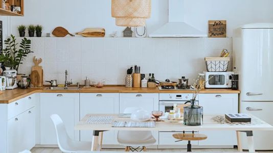 L-vormige open keuken