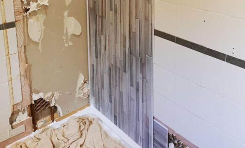 Badkamer panelen over tegels
