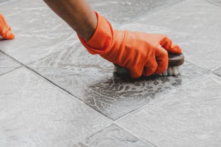 Reinigingsmiddel voor buitentegels